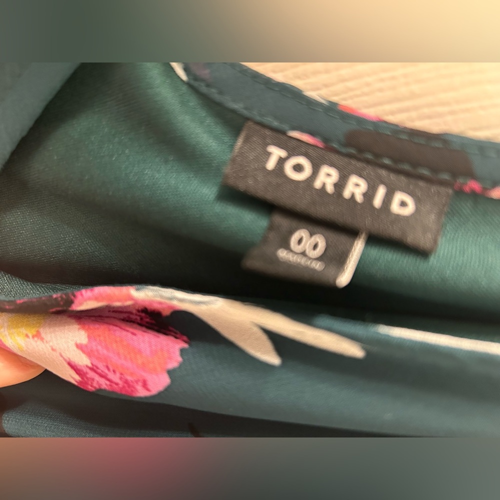 Torrid Green Floral Surplice Midi Dress - Picture 6 of 8